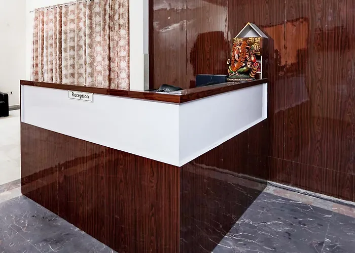 Hotel O Radisson Red Hotel & Restaurant Ghaziabad