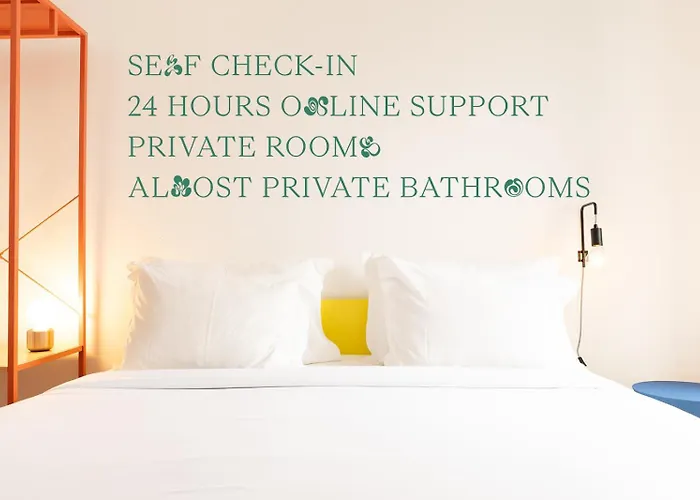 Saturdays - Stay Central, Sleep Easy Lisbon