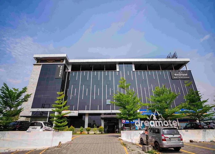 Dreamotel Luxury Suites Kanjikode