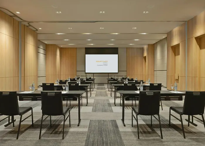 Courtyard By Marriott Bangkok Suvarnabhumi Airport