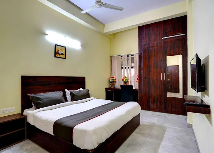Collection O Liv Inn Noida