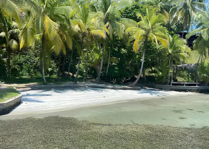 The Lodge At Punta Rica- Hilltop Eco-Lodge With Views & Pool Bastimentos