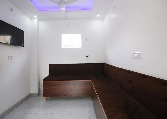 Hotel O Varn Residency And Hotels 2 Greater Noida