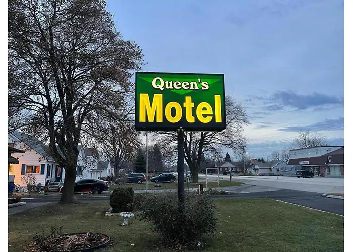 Queen'S Motel Blenheim Near Lake Erie On