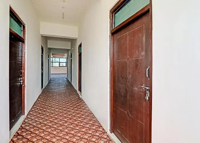 Hotel O Home Purusottam Marriage Lawn And Hotel Ayodhya