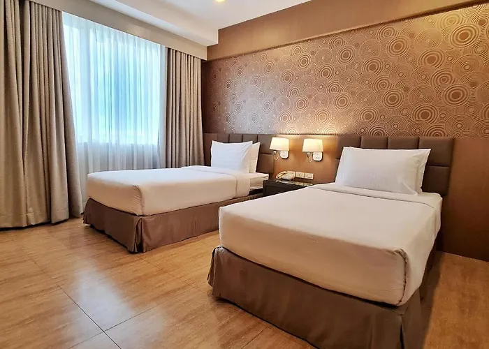 Smallville 21 Hotel Iloilo City