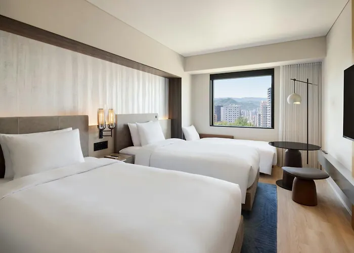 Courtyard By Marriott Sapporo Hotel