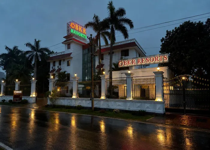 Bkr Resort Kuttālam