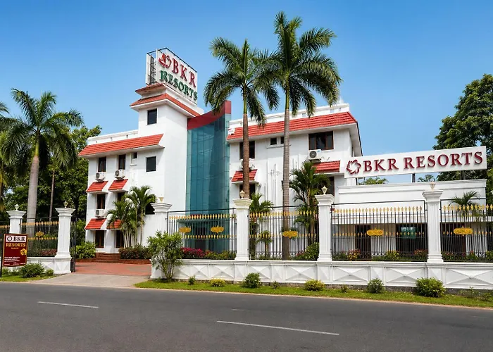 Bkr Resort Kuttālam