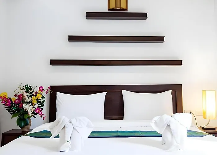 Triple Rund Place Hotel Patong