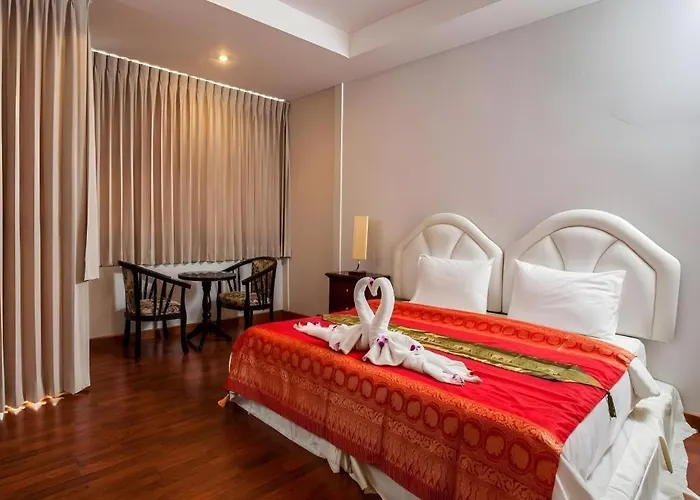 Triple Rund Place Hotel Patong