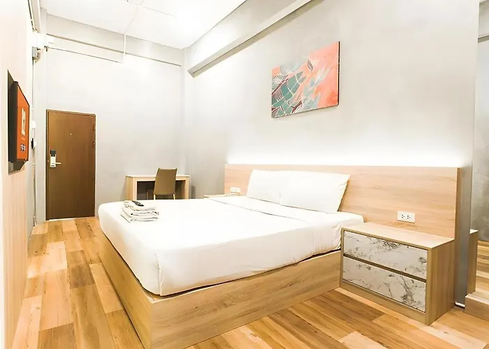B2 Santitham Boutique & Budget Hotel เชียงใหม่
