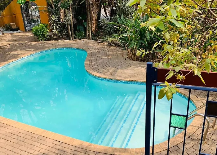 Esibayeni Guesthouse Mbombela