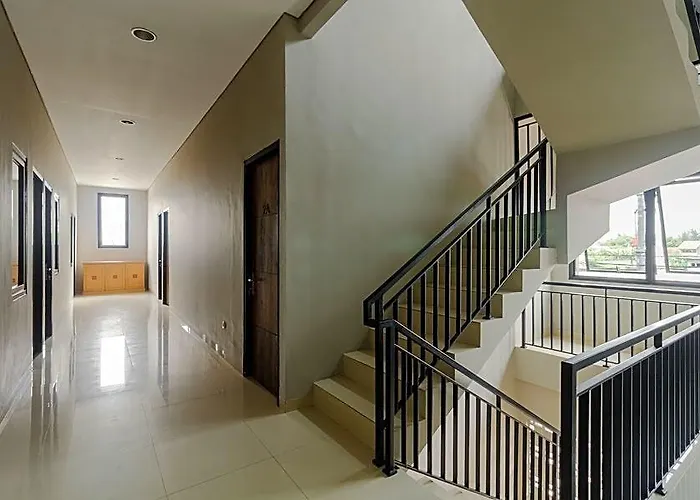 Reddoorz Near Puri Indah Mall Jakarta