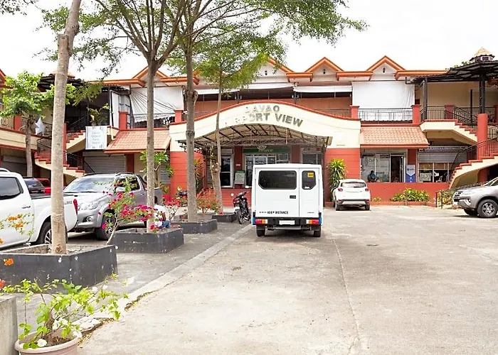 Oyo 150 Davao Airport View Hotel