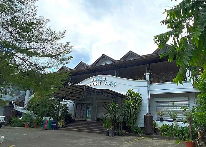 Oyo 150 Davao Airport View Hotel