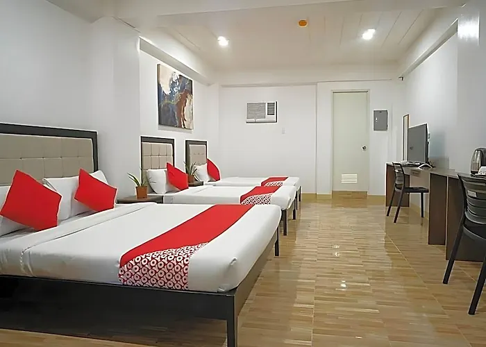 Oyo 150 Davao Airport View Hotel