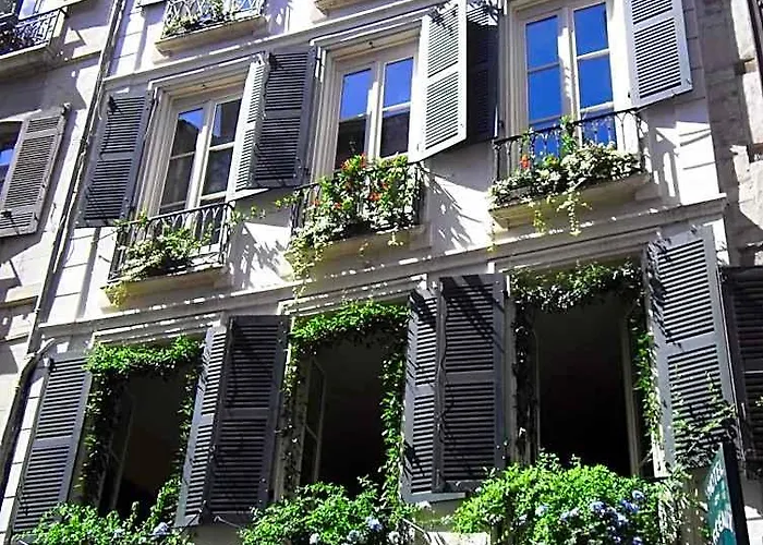 Hotel Des Arceaux Bayona