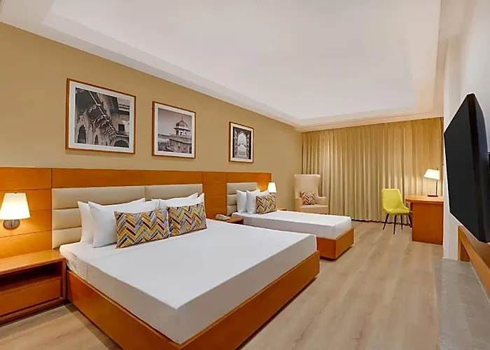 Lemon Tree Hotel Agra