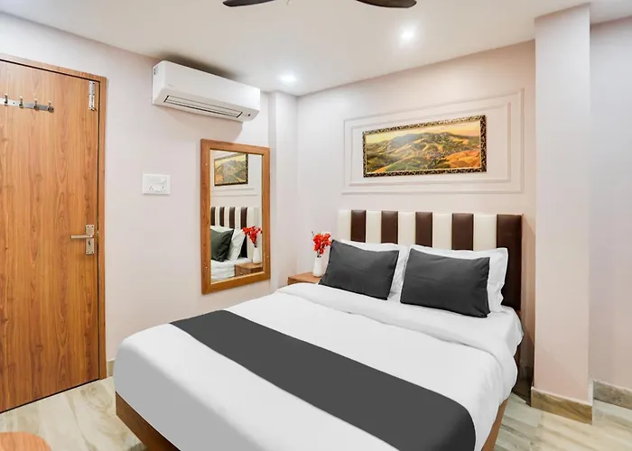 Hotel O Akshardham Palace Inn Prayagraj
