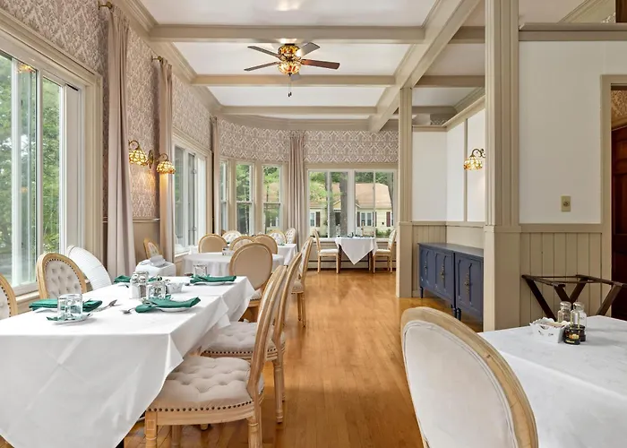 Rockwell Falls Inn And Wine Bar Lake Luzerne