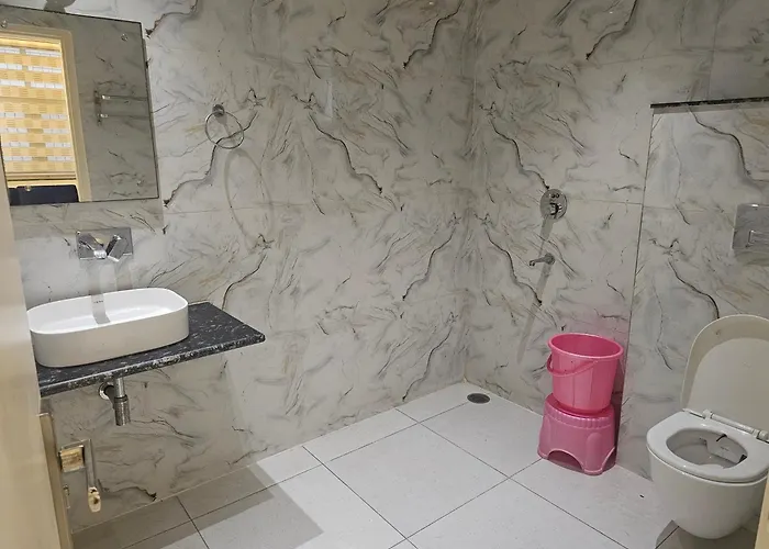 Hotel The Glass House Greater Noida