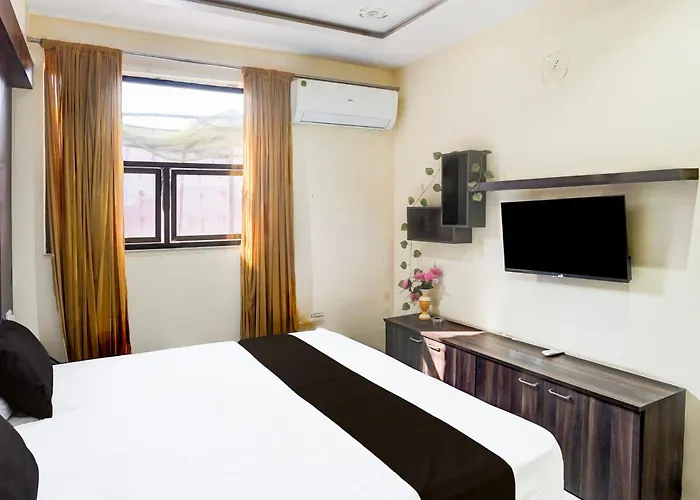Hotel O Ss Palace Raipur 