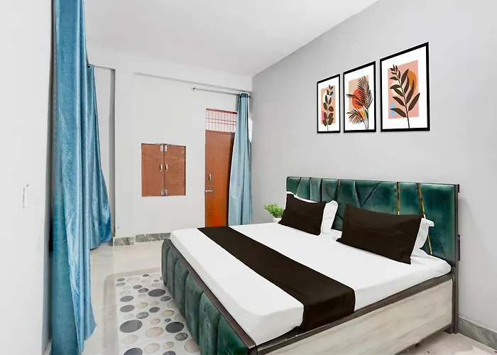 Galaxy One Hotel Noida