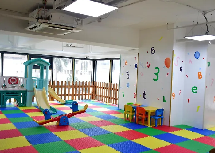 Sapphire Seaview Park Suites Near Okada, Solaire, Moa, Naia Airport, Bayview Pasay