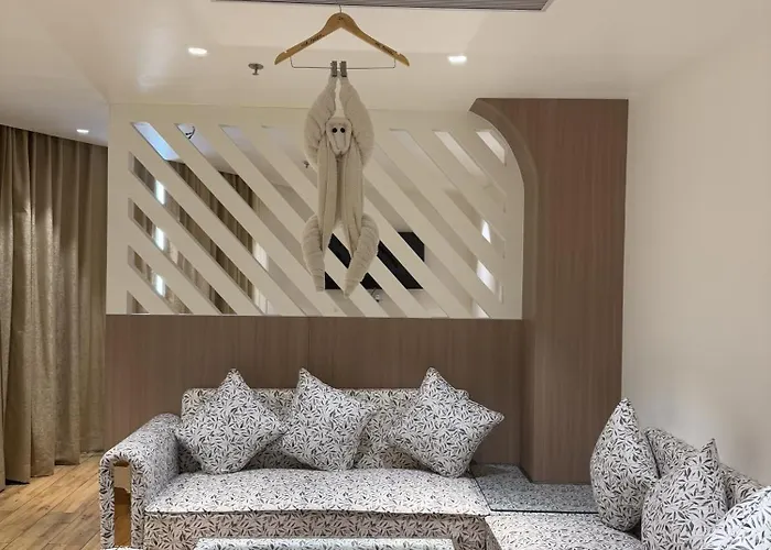 One Farrer Hotels And Resorts Meerut