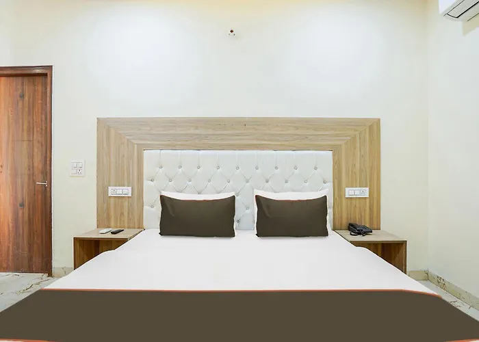 Hotel O Tree Inn Zirakpur