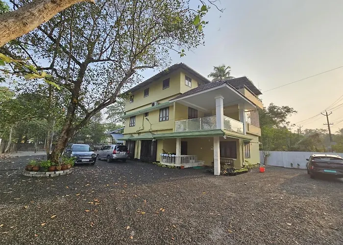 Madonna Meadows Homestay Mararikulam