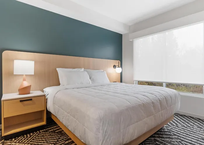 Hyatt House Thunder Bay Hotel