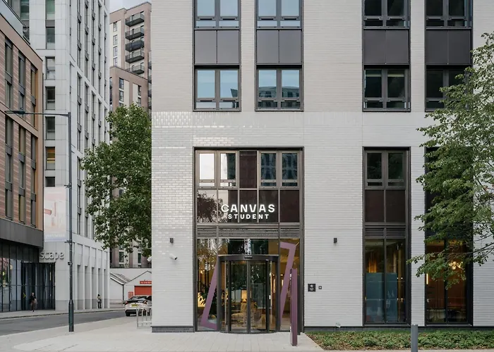 Canvas Arthur House In The Heart Of Wembley London