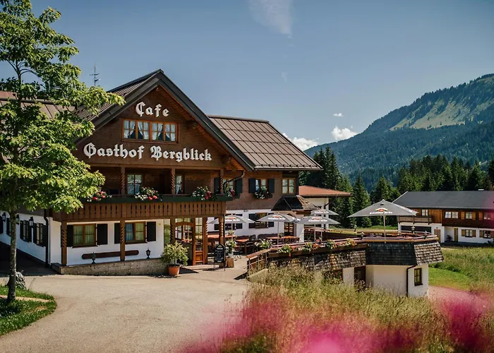 Bergblick - der Gasthof Riezlern