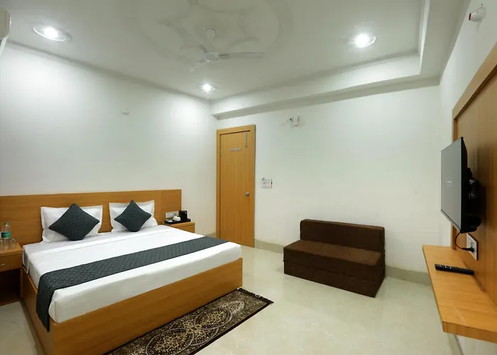 Hotel Roomsity Pride New Delhi