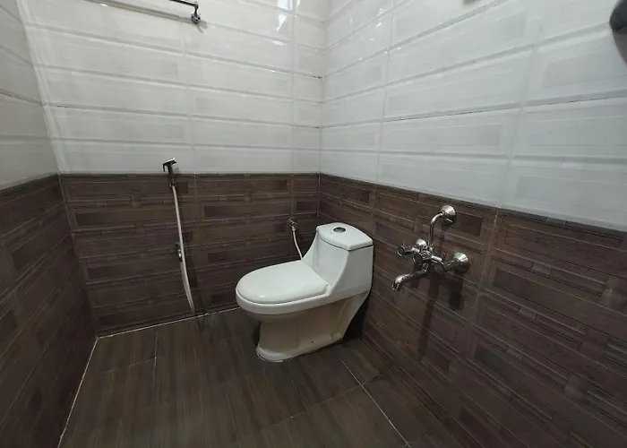 Guru Residency Yercaud Hotel