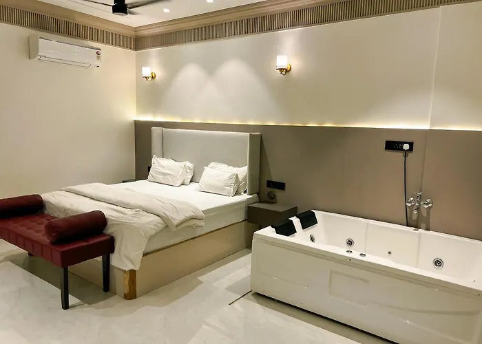 Kshitij 5 Bros Hotel Vasai