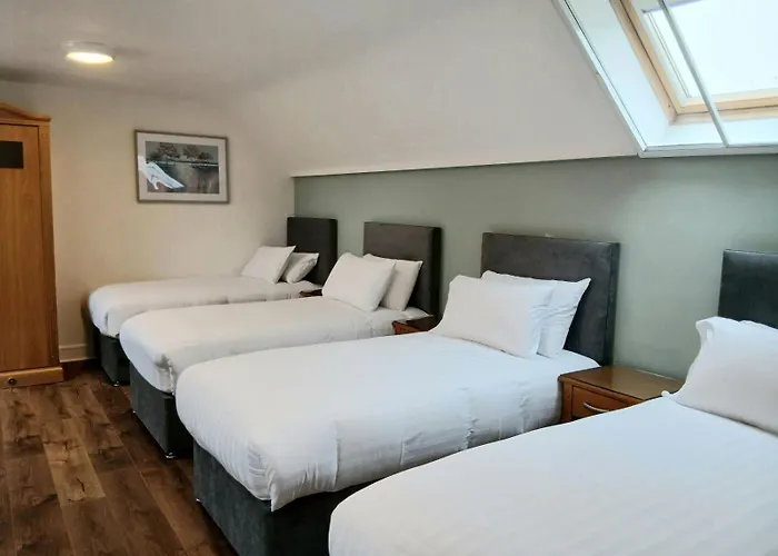 Henehan'S Town House Westport