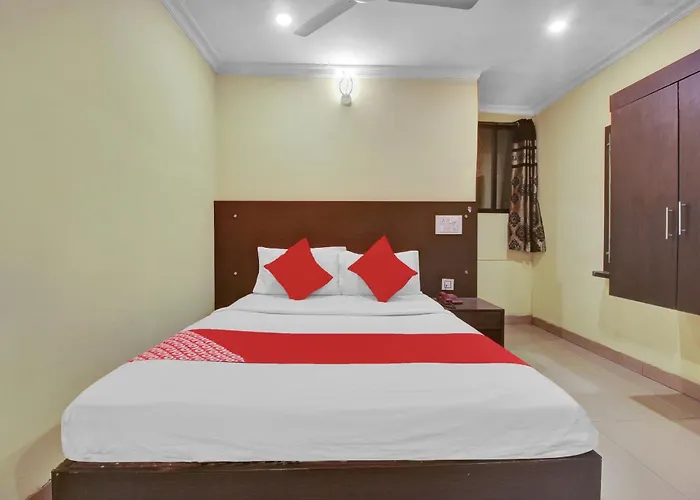 Fabhotel Happy Rooms Hyderabad