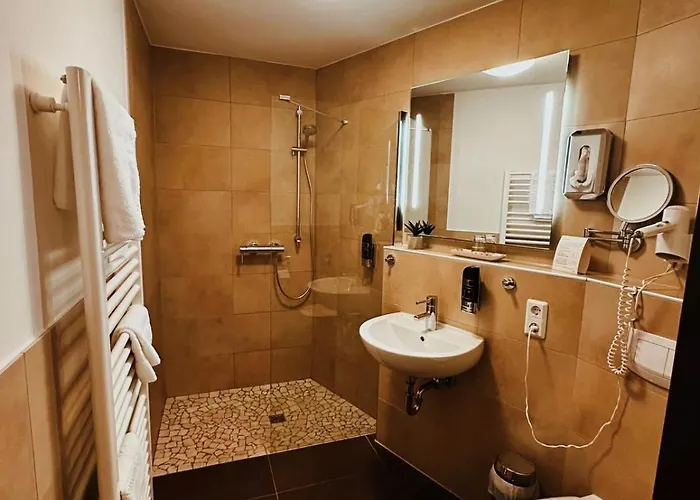 Hotel Lindenhof Much