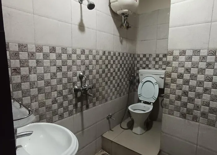 Hotel Chaitanya Inn Sarnath Varanasi