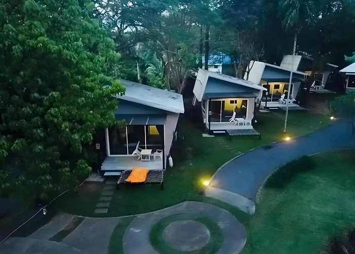 Hotel Baan Koh Mak