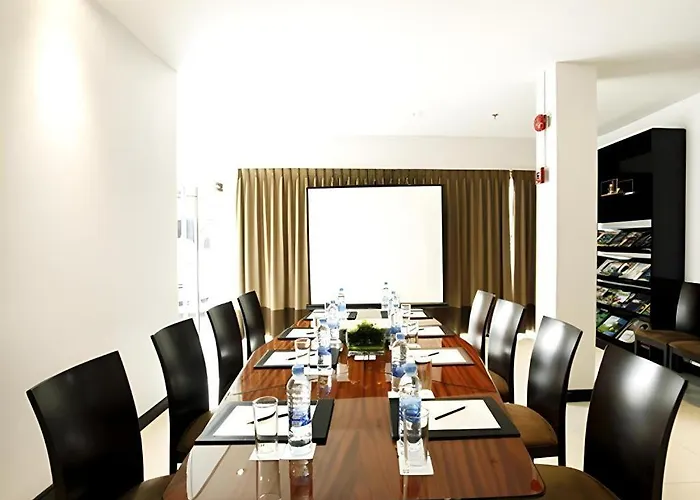The Embassy Sathorn Hotel กรุงเทพมหานคร