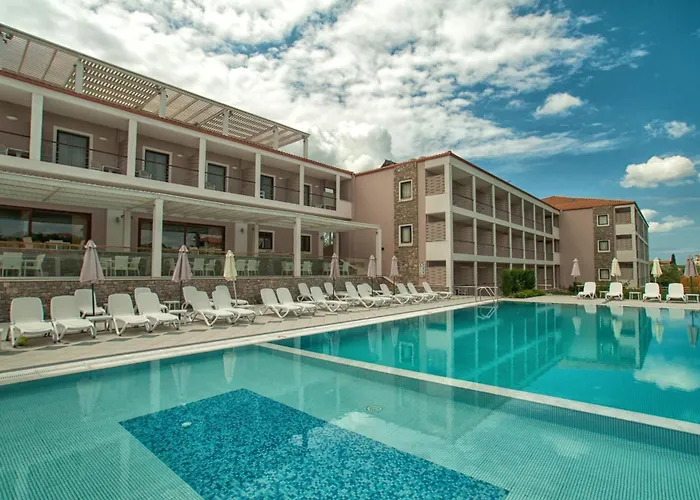 Arty Grand Hotel Ancient Olympia