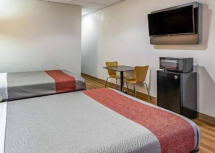 Hotel Elizabeth Near Newark Liberty International Airport New Jersey