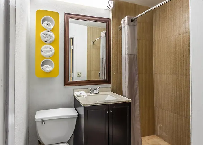 Hotel Elizabeth Near Newark Liberty International Airport New Jersey