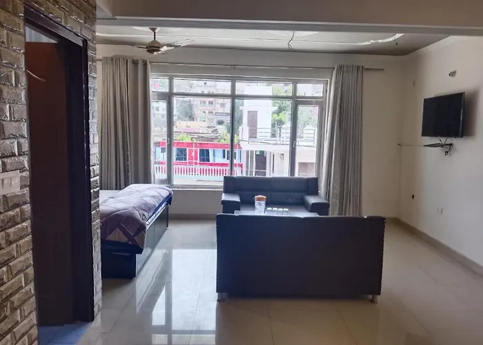 Hotel Gaurav Palace New Tehri