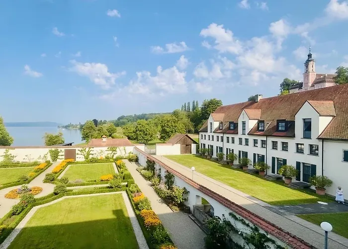 Bodensee-Schloss Maurach Uhldingen-Mühlhofen