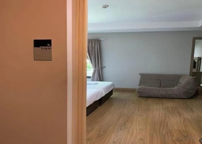 พานินี่ เรสซิเดนซ์ Hotel กรุงเทพมหานคร